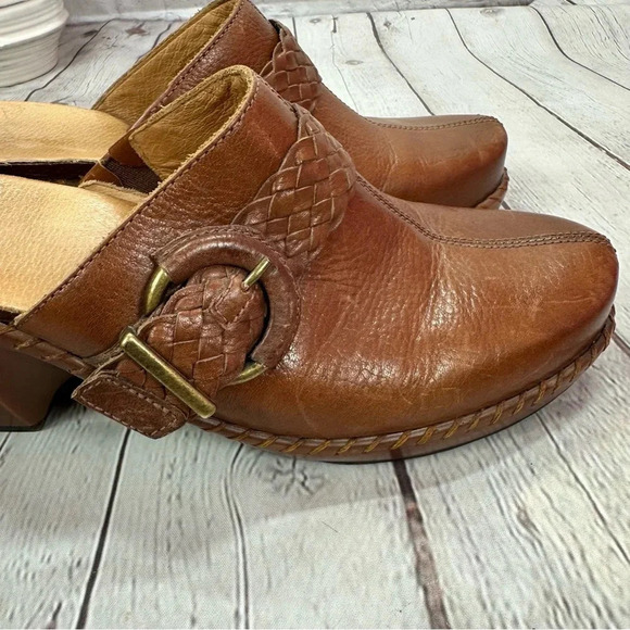 nurture Abiee brown leather mule clog slip-on shoes sz 9 - Picture 2 of 8